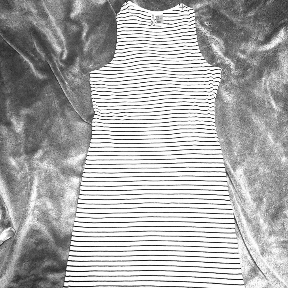 H&M black &white dress